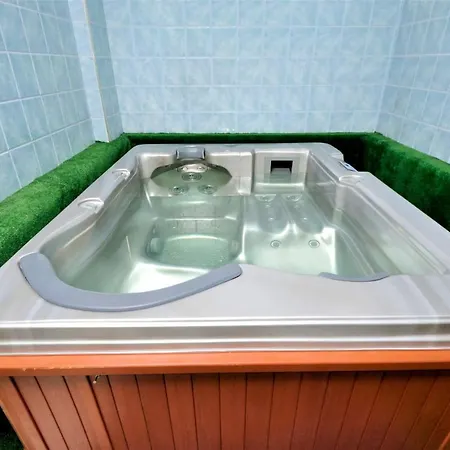 Pegasus-adult Friendly Hotell